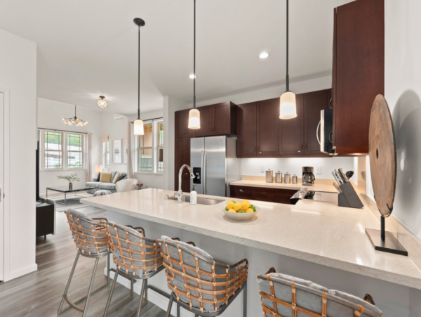 Luxury 4-Bedroom Retreat in Makaha Valley, Oahu - Your Perfect Getaway in Paradise